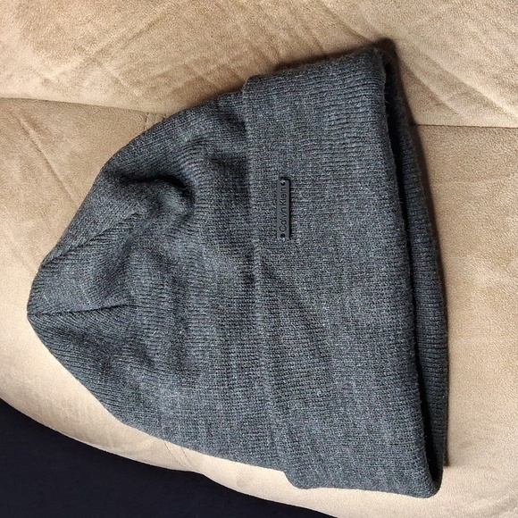 Calvin Klein Accessories - Calvin Klein womans charcoal grey acrylic Beanie